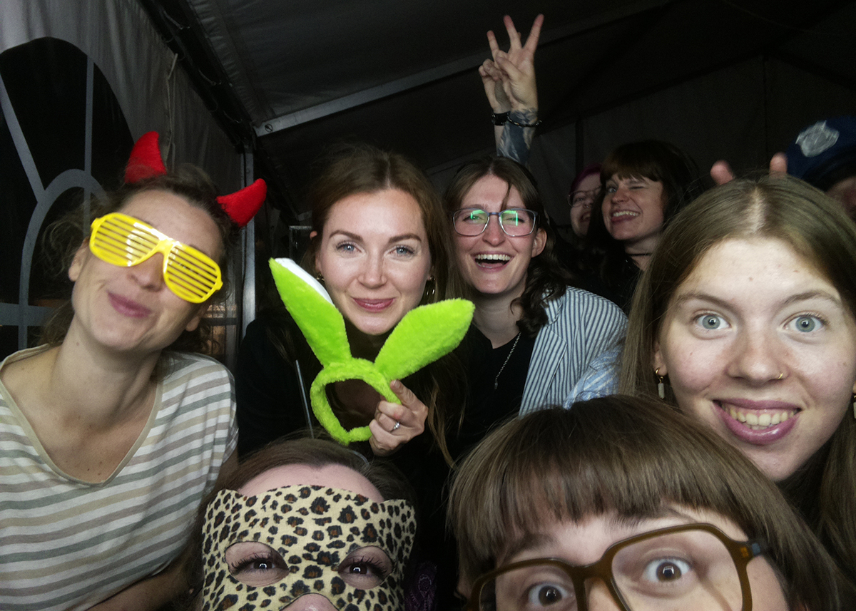 Exzentrisches Gruppenfoto